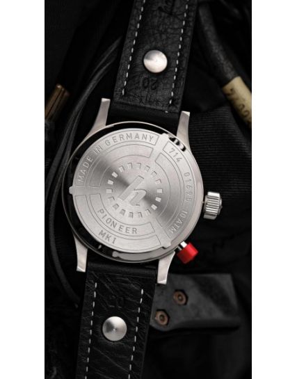 Hanhart Pioneer Mk I Reverse Panda 714.211-0010