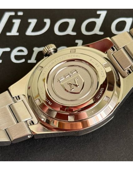 Nivada Grenchen F77 Black No Date 68000A77