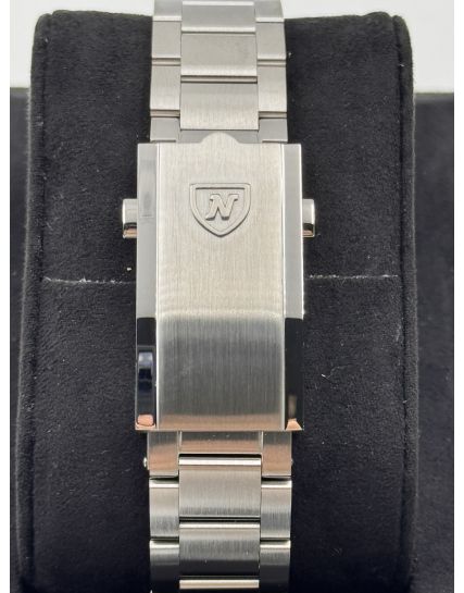 Nivada Grenchen F77 Chrono Mecaquartz Carbon 68002Q77