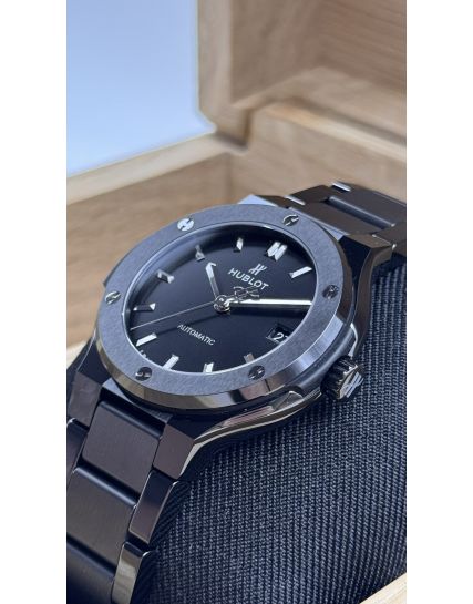 Hublot Classic Fusion Black Magic 568.CM.1470.CM