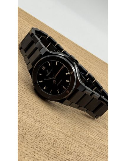 Hublot Classic Fusion Black Magic 568.CM.1470.CM