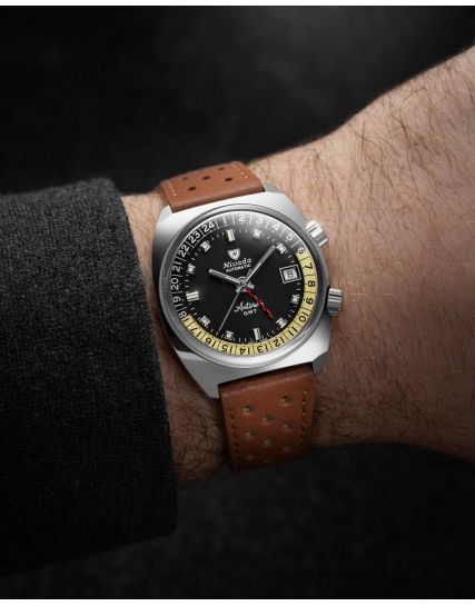 Nivada Grenchen Antarctic GMT 32043A23