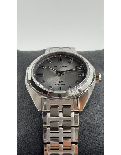 Bulova Jet Star Gray 96B472