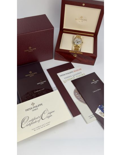 Patek Philippe Perpetual Calendar 5136/1J-001