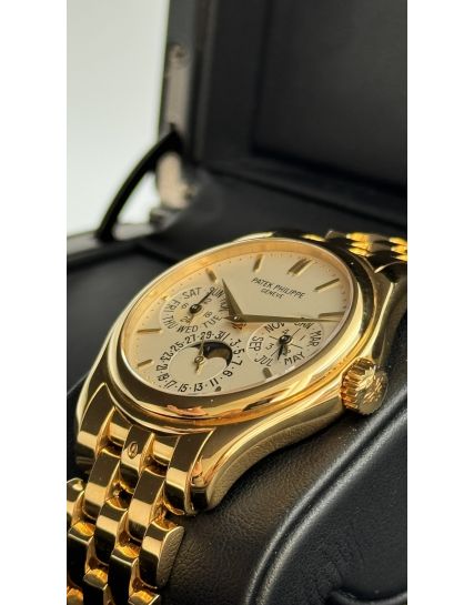 Patek Philippe Perpetual Calendar 5136/1J-001