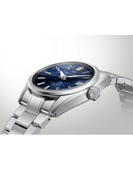 Grand Seiko Evolution 9 Lake Suwa SLGB013