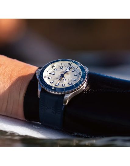 Breitling Superocean Automatic 42 A17375E71G1S1